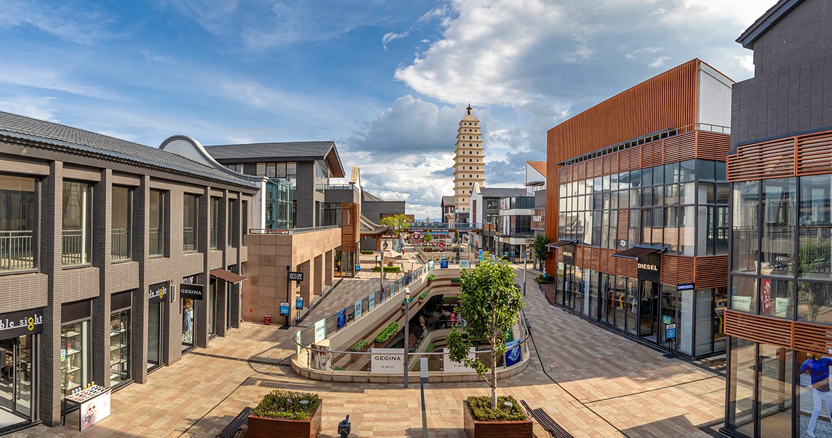 Z6尊龙凯时奥莱·滇池小镇