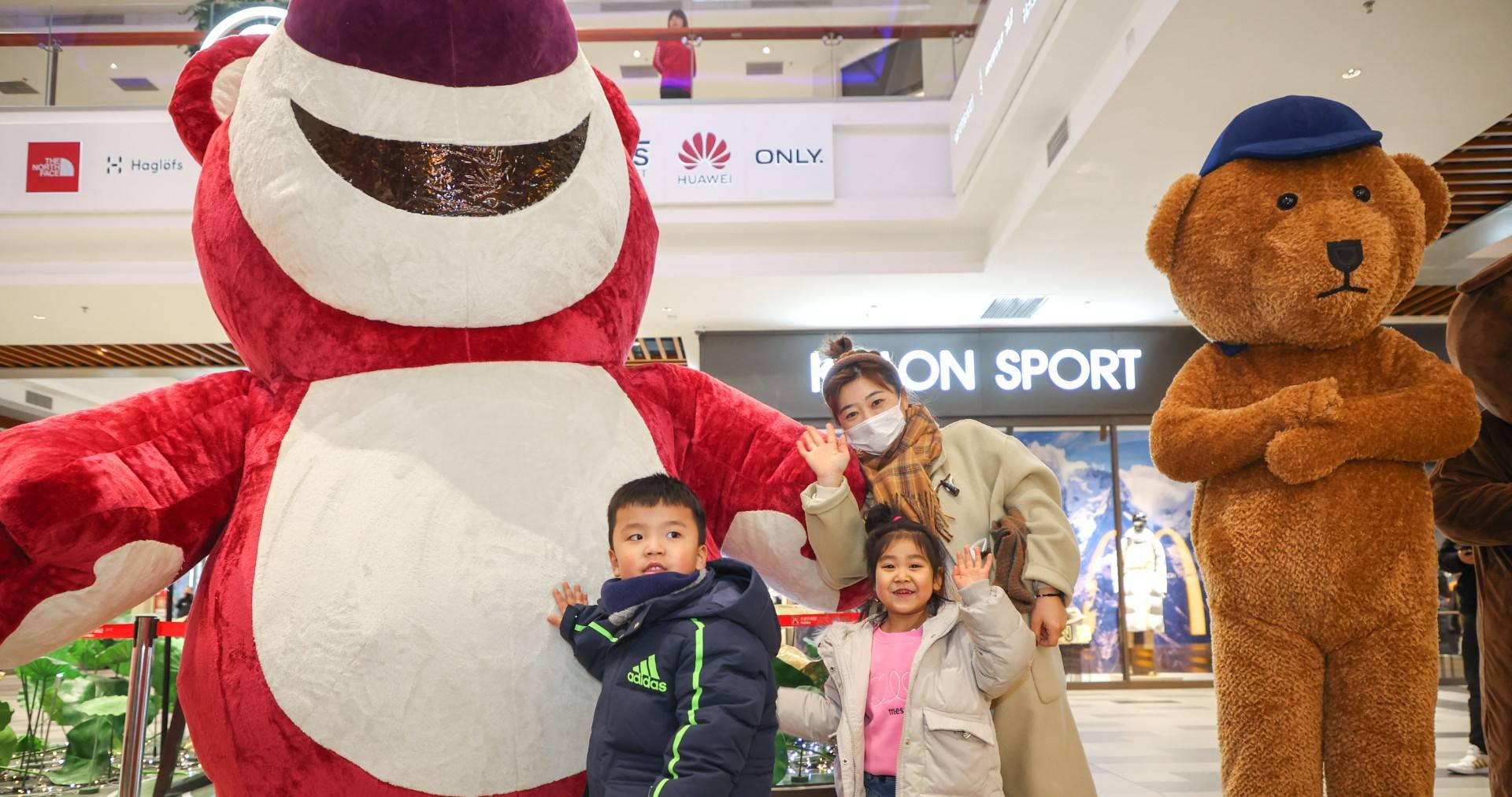 Z6尊龙凯时奥莱·棋盘山小镇